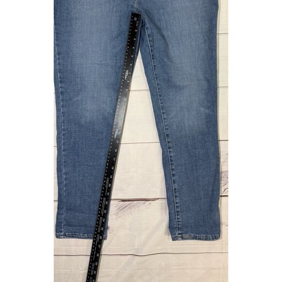 Levi's 711 Jeans Women's Size 34 Blue Denim Skinny Ankle Casual Pockets Stretch - Picture 7 of 7